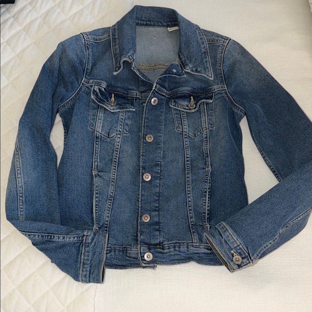 Denizen from Levi's Light Blue Denim